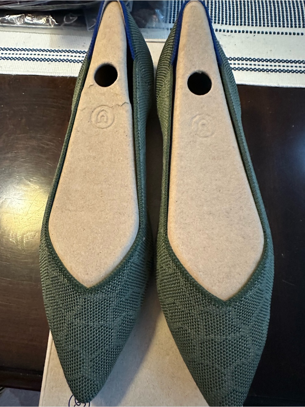 Rothy’s Safari Pointed Knit Women’s Flats in Olive Green Size 9 1/2